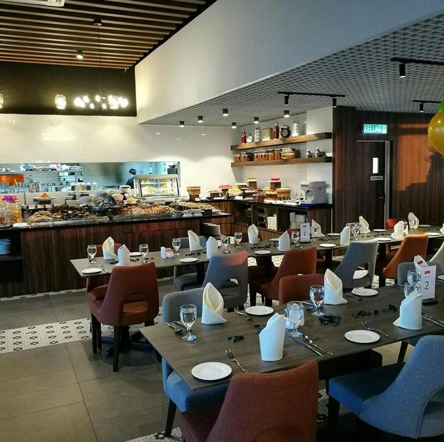 Amerin Hotel ג'והור בהרו מראה חיצוני תמונה