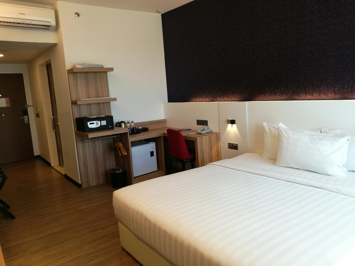 Amerin Hotel ג'והור בהרו מראה חיצוני תמונה
