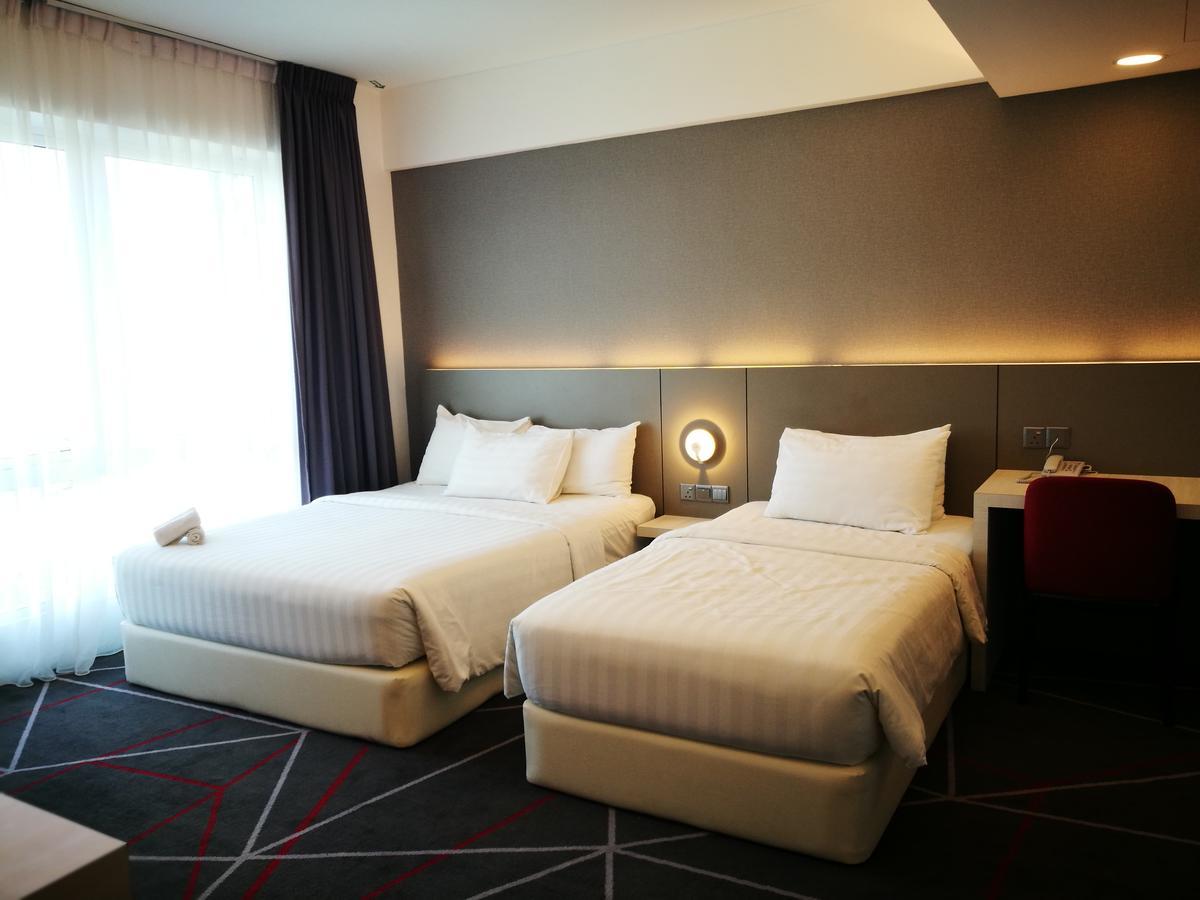 Amerin Hotel ג'והור בהרו מראה חיצוני תמונה