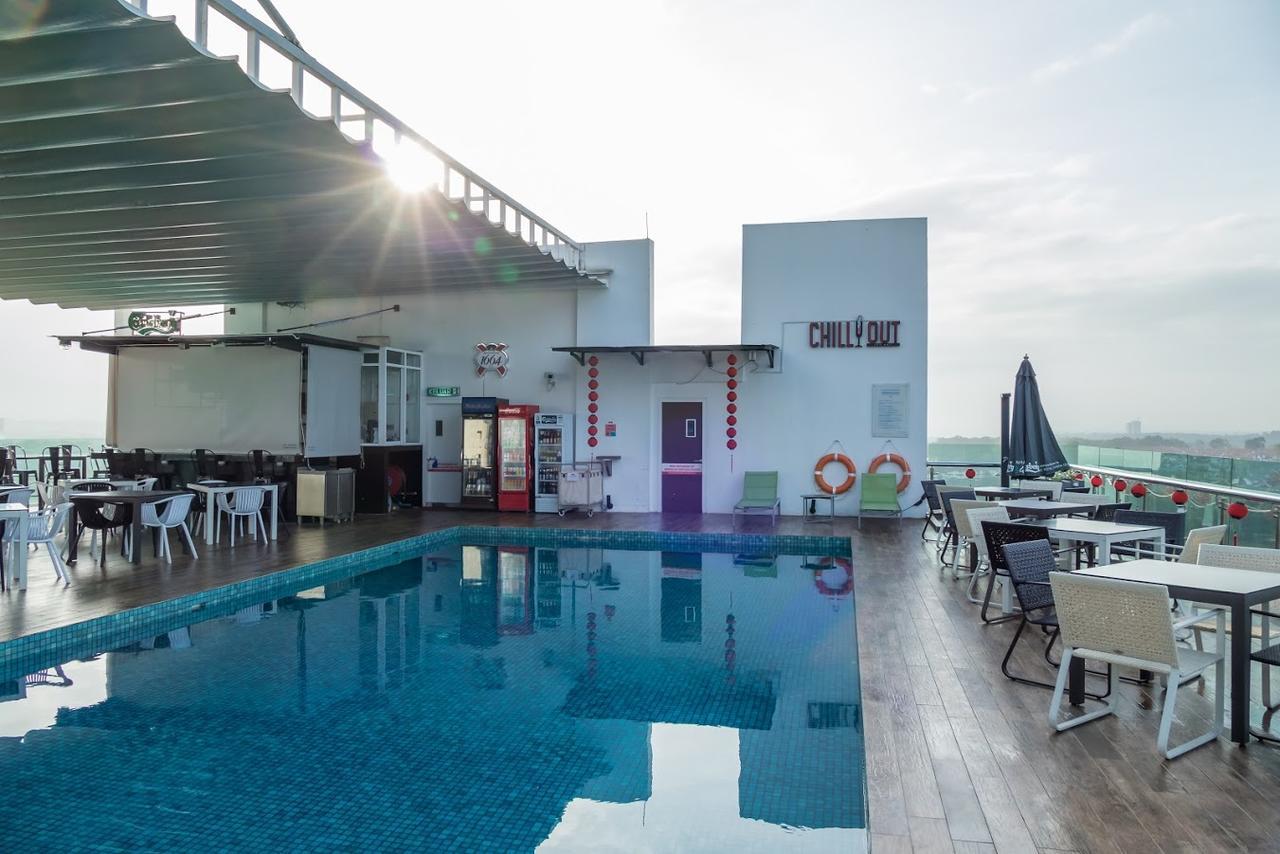 Amerin Hotel ג'והור בהרו מראה חיצוני תמונה